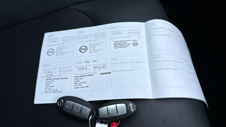 Nissan Qashqai 1.3 DiG-T 160 Tekna 5dr Petrol Hatchback